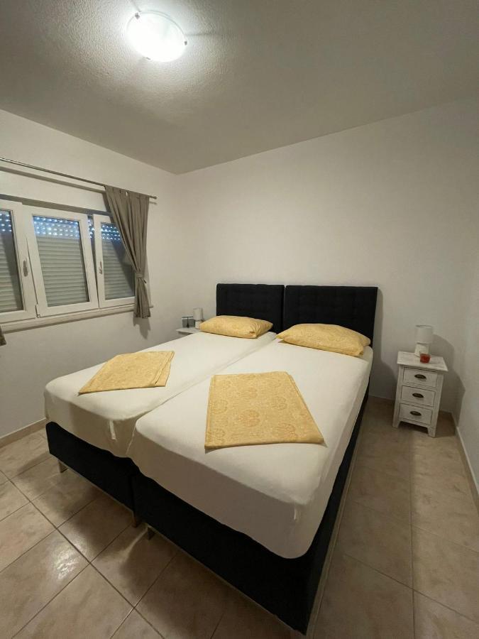 Apartments Mavarcica Trogir Luaran gambar