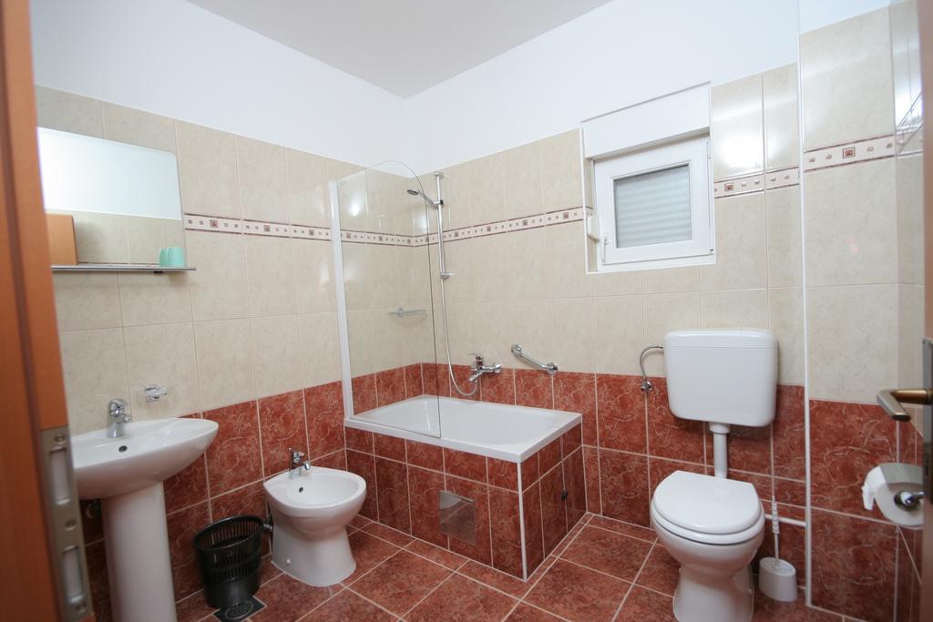 Apartments Mavarcica Trogir Bilik gambar