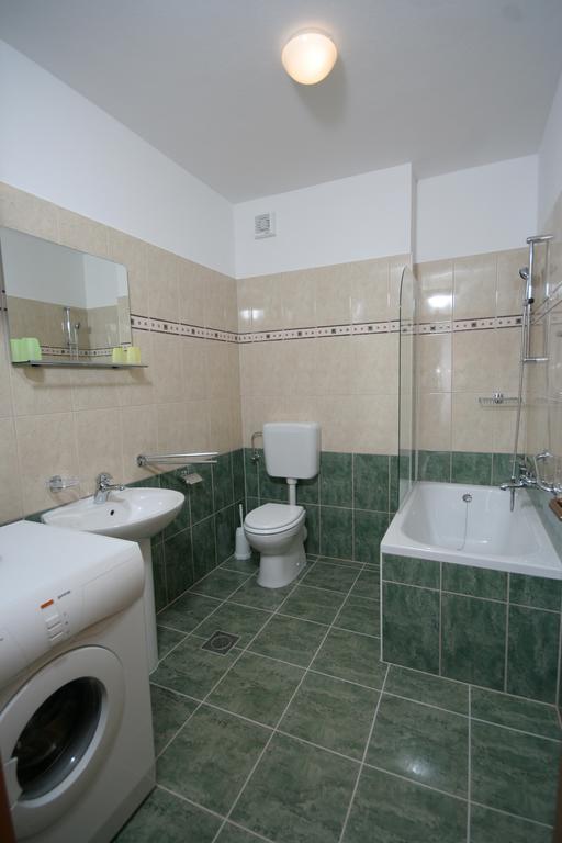 Apartments Mavarcica Trogir Bilik gambar