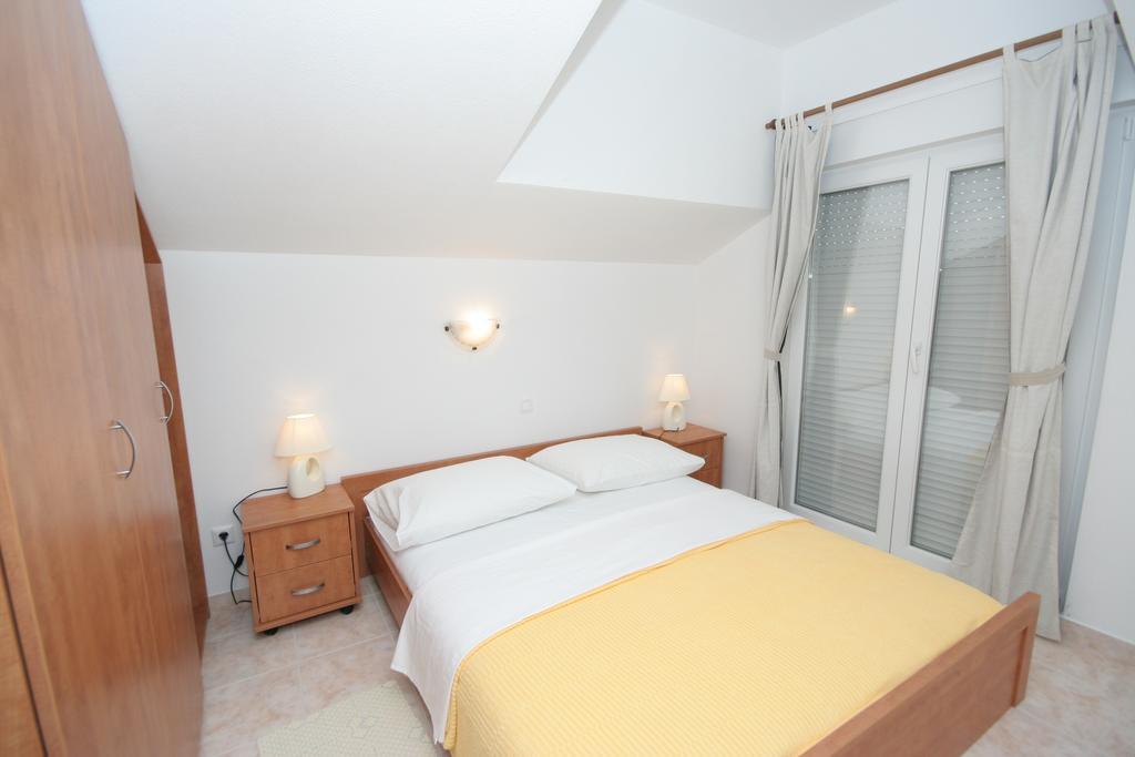 Apartments Mavarcica Trogir Bilik gambar